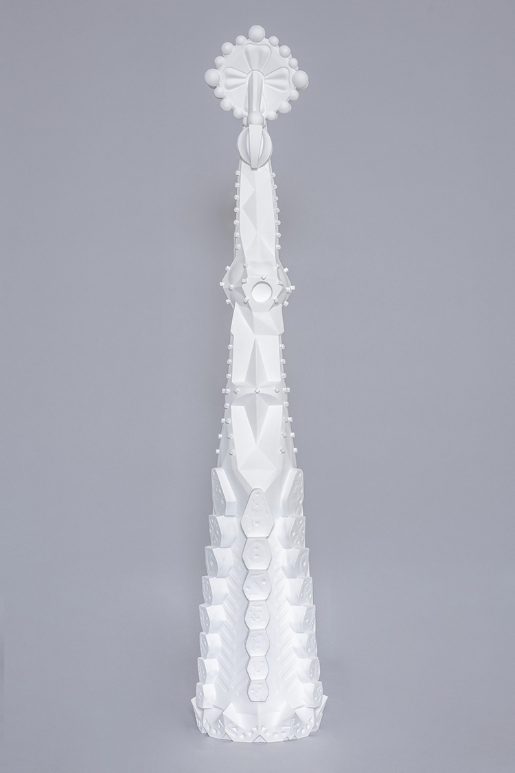 《サグラダ・ファミリア聖堂、降誕の正面：鐘塔頂華の模型》