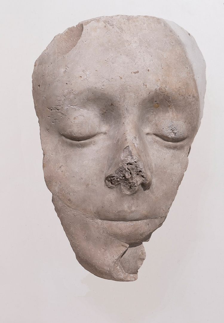 アントニ・ガウディ《サグラダ・ファミリア聖堂、降誕の正面：女性の顔の塑像断片》